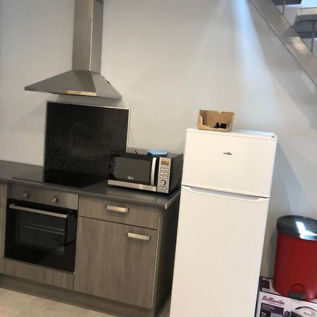 Appartement En Centre Ville Йер Экстерьер фото