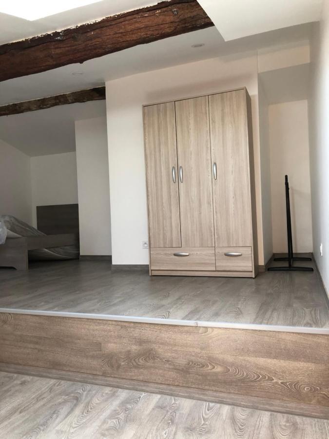 Appartement En Centre Ville Йер Экстерьер фото