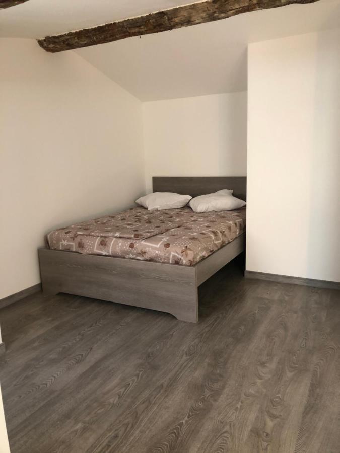 Appartement En Centre Ville Йер Экстерьер фото